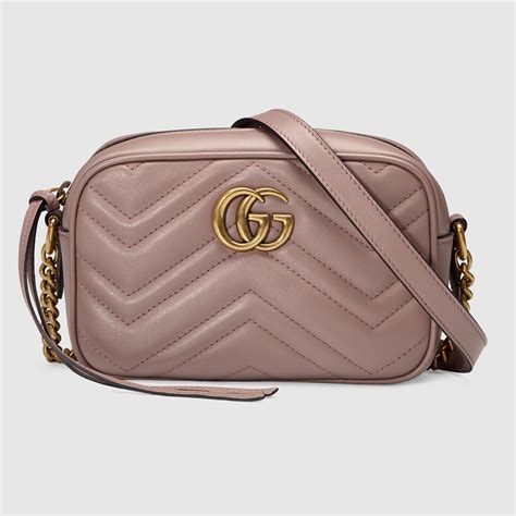 gg marmont matelassé mini gucci size|gucci gg matelassé small bag.